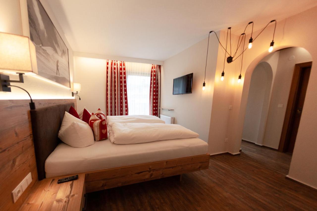 Pension Gletscherblick Fulpmes Exterior foto