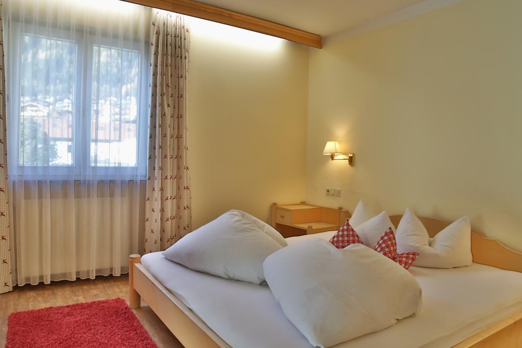 Pension Gletscherblick Fulpmes Habitación foto